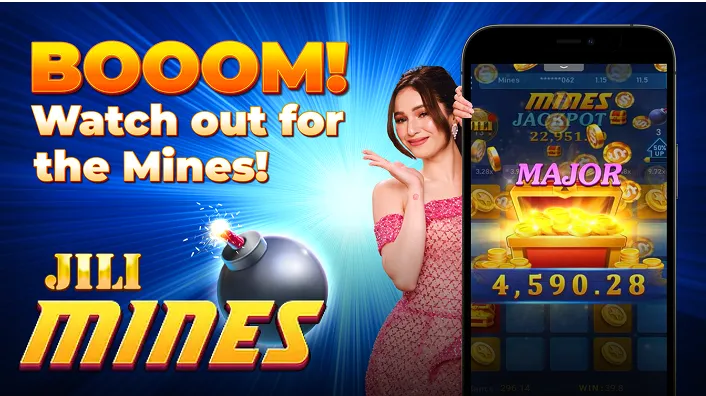 Online Roulette table game with spinning wheel and chips